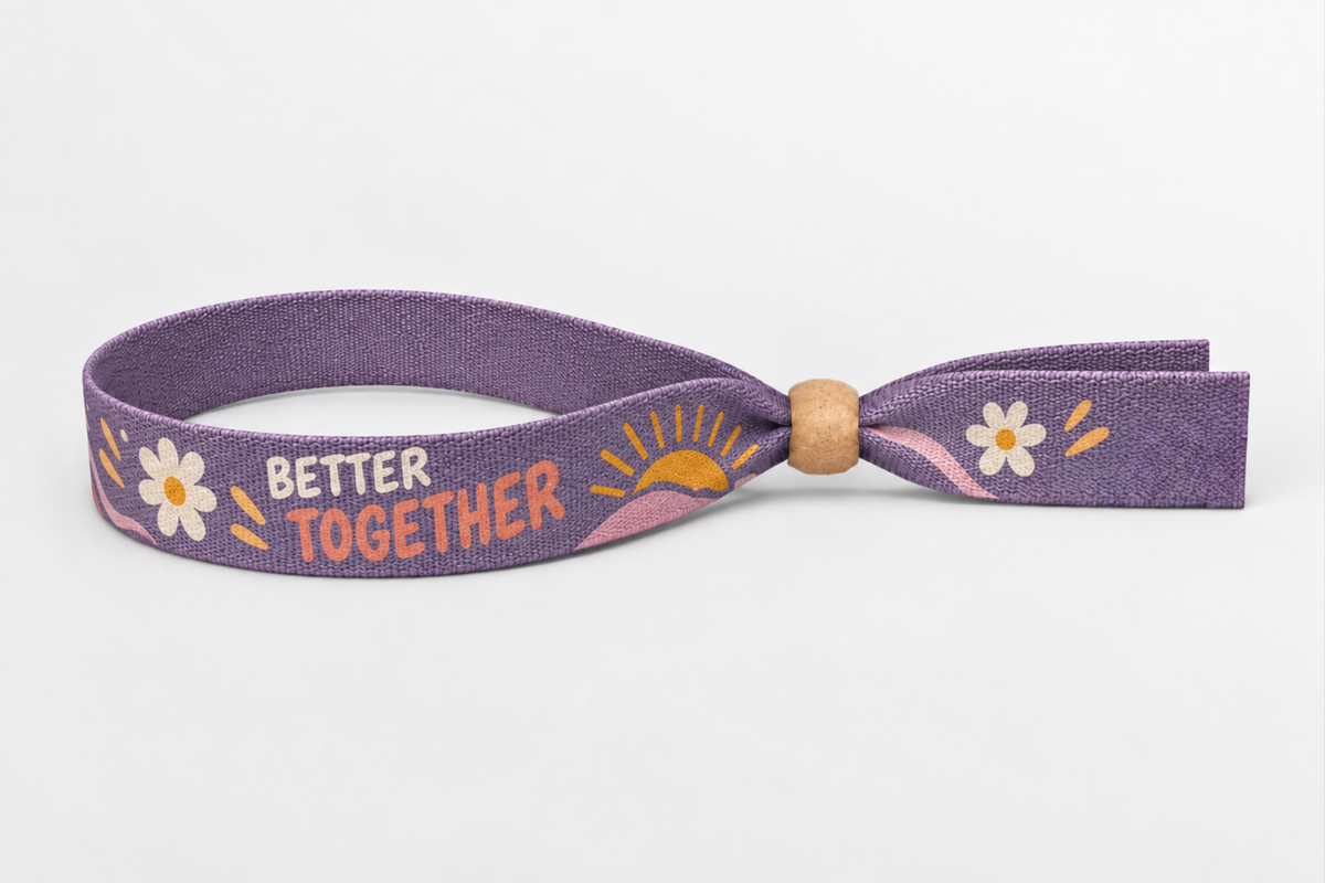 Violetinė medvilninė apyrankė su Better Together spauda