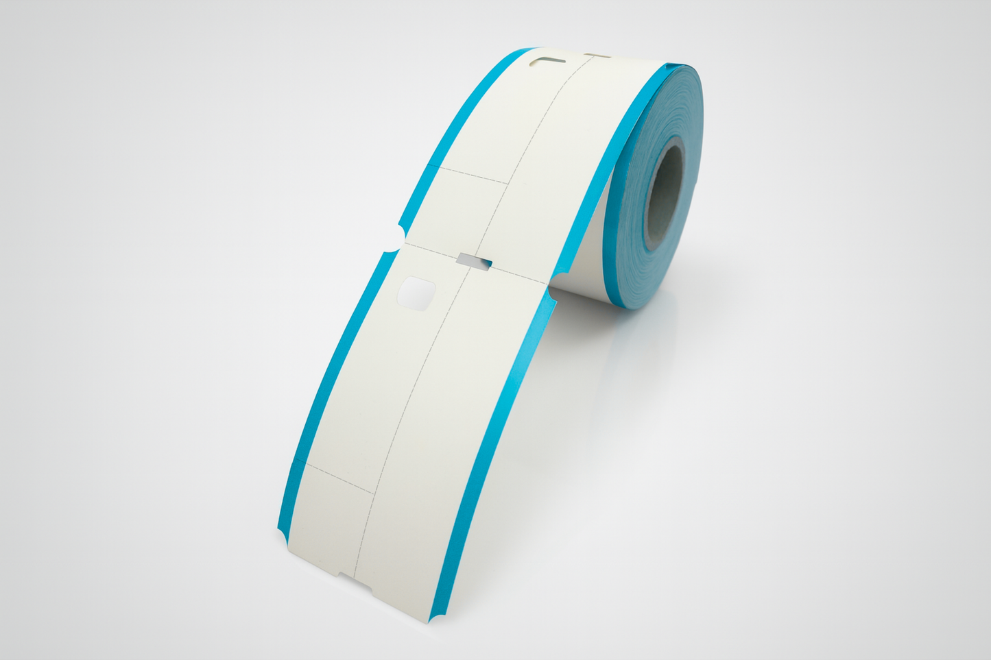 Trijų dalių termo rūbinės bilietai ritinėlyje