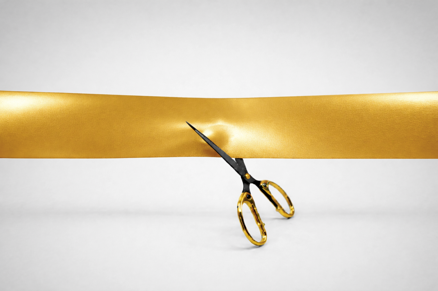 Spalvotos inauguracijos juostelės be spaudos, aukso metalo spalvos, iš JM Band®.