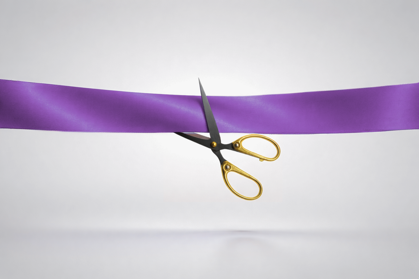 Violetinė ECO atlasinė inauguracijos juostelė be rašto iš JM Band®.