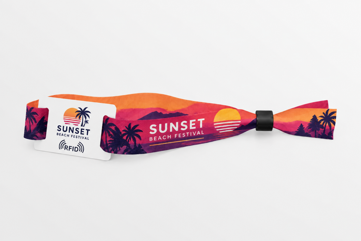 RFID rPET medžiaginė apyrankė su oranžine saulėlydžio paplūdimio festivalio spauda